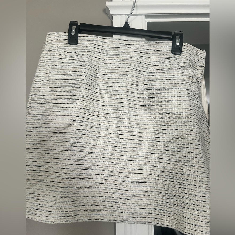 Loft Striped White and Gray Women's Tweed Skirt